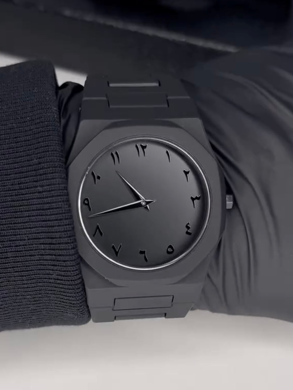 Full BLACK AURA Quartz Watch �Lightweight Design, , Premium Quality &amp; Finish - Best Quality Analog Watch For Boys - Watch For Men | Full Black Color Watch - Without Box