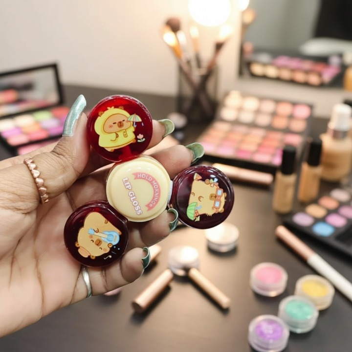 3 in 1 Spinner Lip Gloss/Tint �Hydrating Liquid Lip Color, Glossy &amp; Vibrant Finish, Multicolor Red Shades, Long-Lasting Shine &amp; Moisturizing Formula