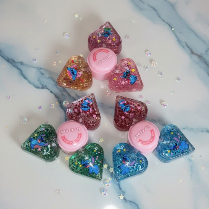 3 in 1 Spinner Lip Oil �Hydrating &amp; Nourishing Lip Care, Lightweight Liquid Formula in Shades of Pink, Smooth &amp; Glossy Finish, Long-Lasting Moisture