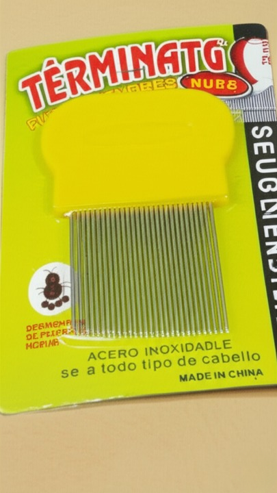Multicolor Anti-Lice Hair Comb with Stainless Steel Micro-Grooved Teeth �Safe and Effective Lice and Nit Removal Comb | Reusable and Suitable for All Hair Types | Compact Size 9cm x 4cm (Random Color)