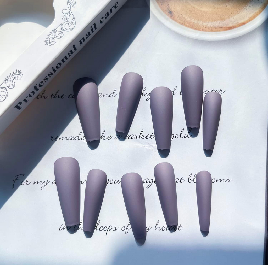 24Pcs O.TWO.O? Matte Nails with accessories