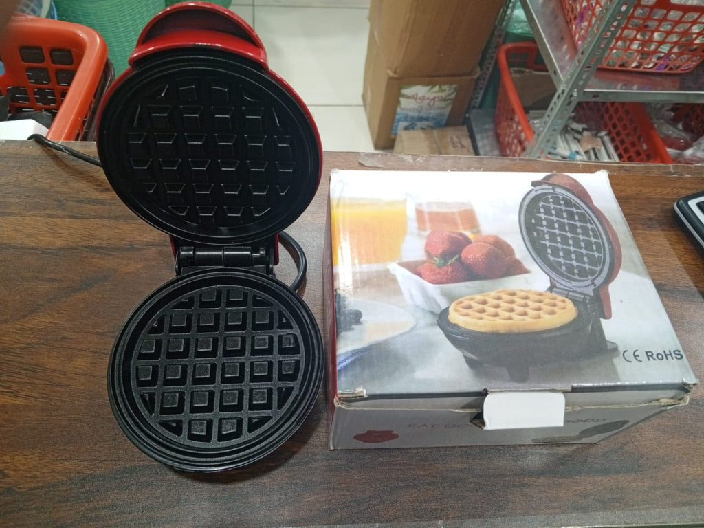 Mini Waffle Maker Breakfast Machine Non Stick Easy Clean  (random color )
