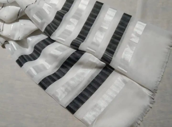 Lawn khadi border scarf