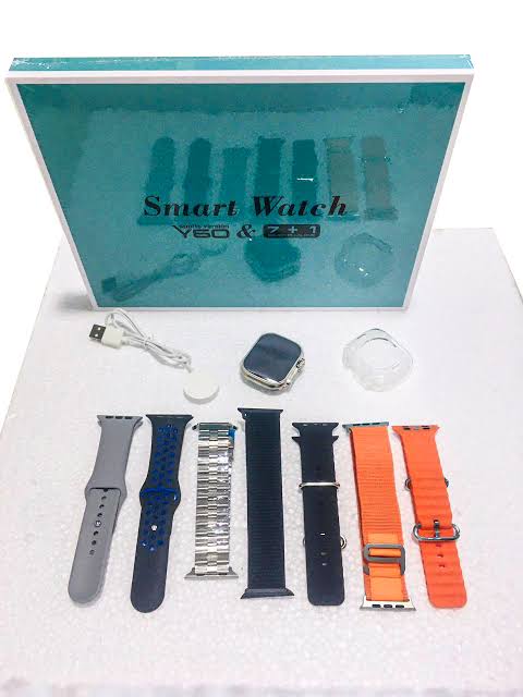 Y60 ULTRA  7 IN 1 Smart Watch (Random color)