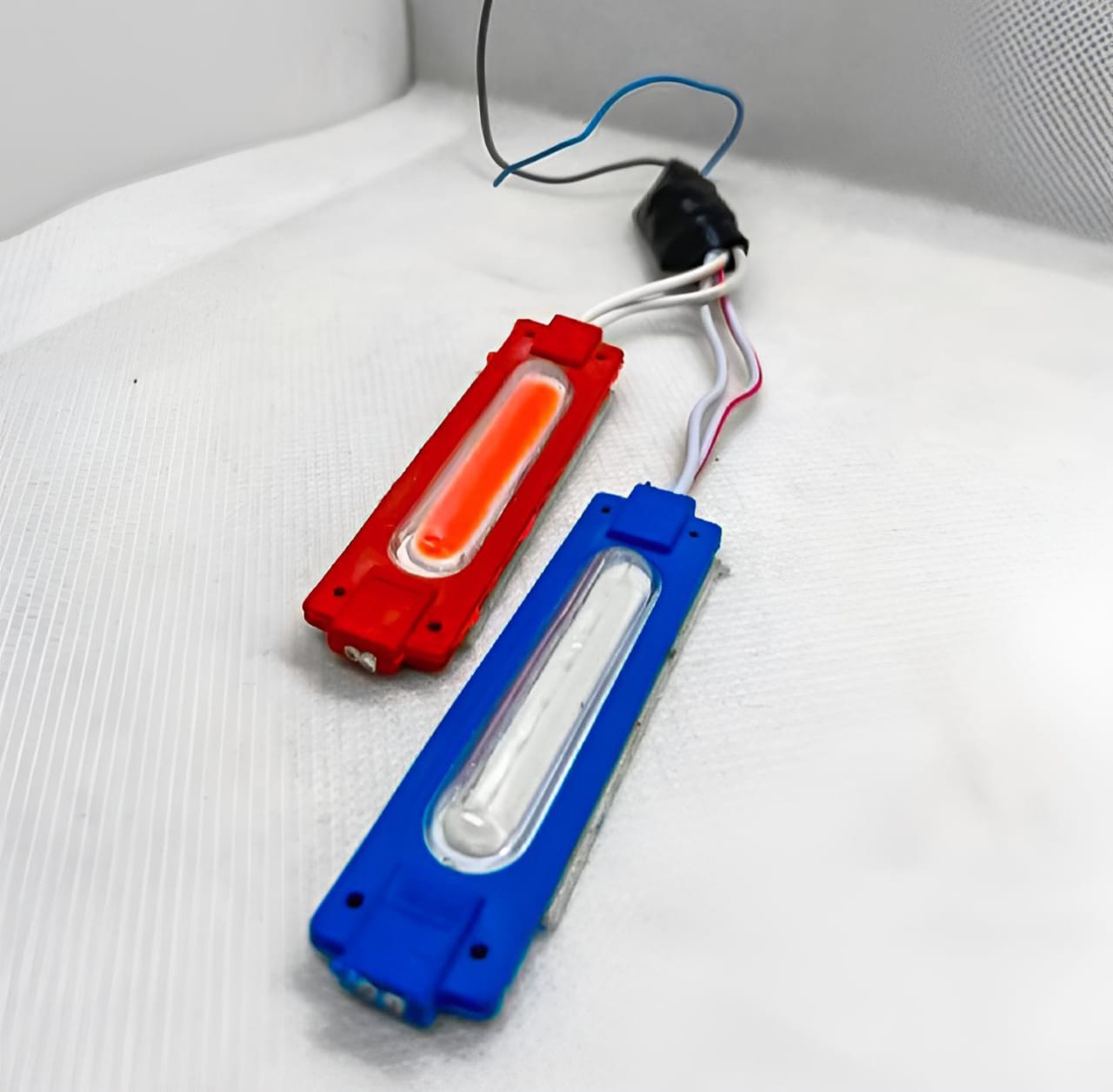 Pack of 2 pair (4pcs) High Quality Red and Blue Flasher Light Waterproof 12V LED Light For Bike and Cars