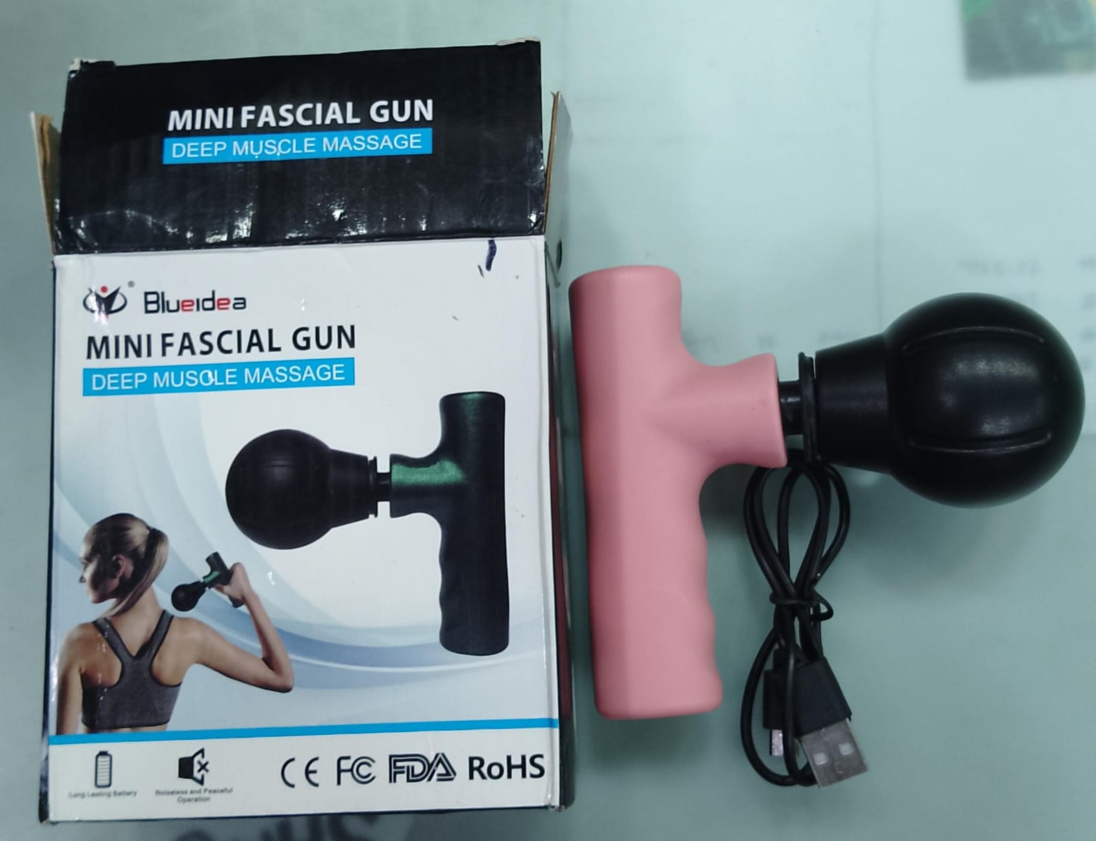 Black Mini Facial Gun �Portable Deep Muscle & Face Massager for Gym and Home Use