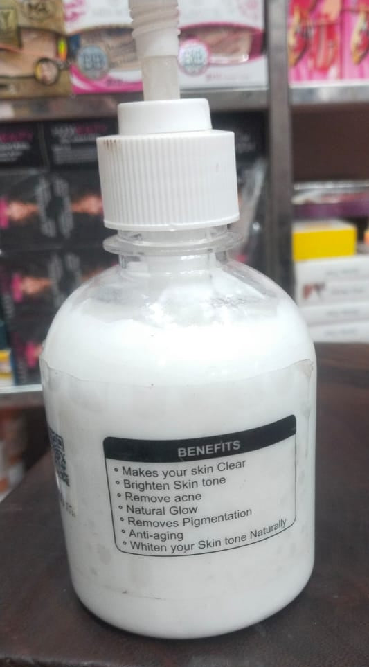 The Health Healer Night Lotion BRIGHT WHITE CLEAR SKIN (240ml)