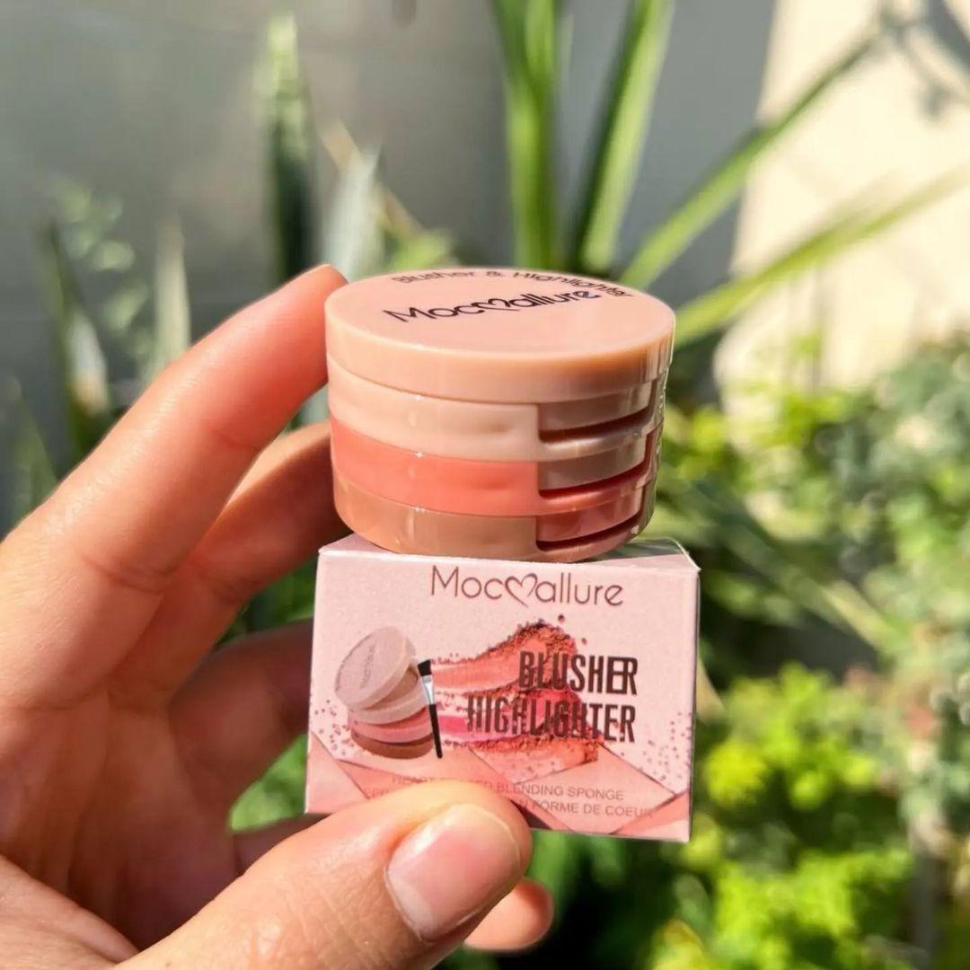 Mocallure 3 in 1 blusher highlighter kit Package Includes: 1 x Blusher Highlighter Kit Product Feature: Glowy, 2 in 1 (Random color)
