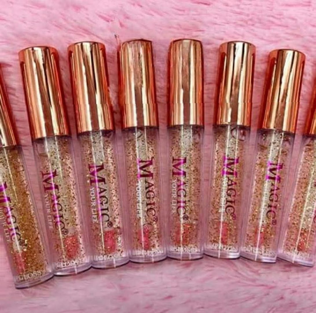 Pack of 2 Magic Color Changing Lipgloss Lip Oil, Liquid Glossy Finish (Random Color)