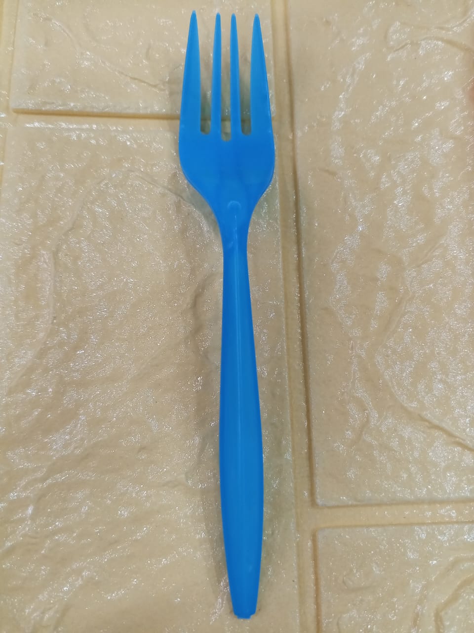 24pcs Imported Disposable Plastic Fork Party Cutlery Fork Birthday Party Tableware for Cake Dessert (Mixed colour)
