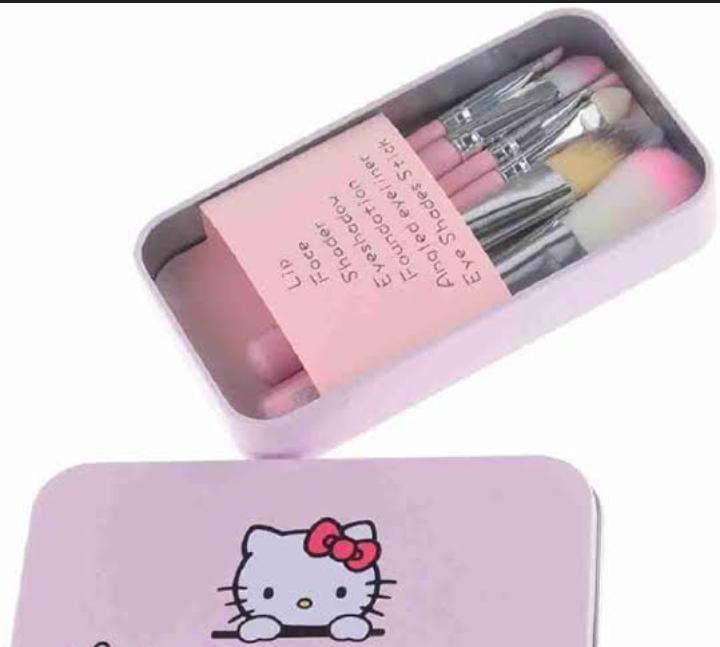 07 PCs Kitty Style Brushes  Makeup Brush Set | Complete Brush Kit for Professional and Beginner (Pink Color)