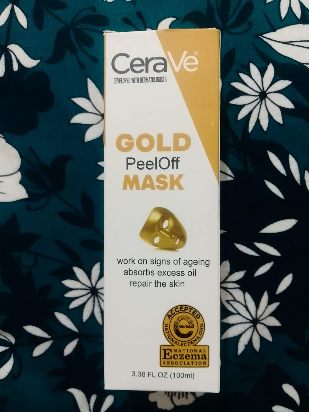 CeraVe Radiant Glow Peel-Off Gold Mask �Deep Cleansing &amp; Brightening Facial Treatment �100ml