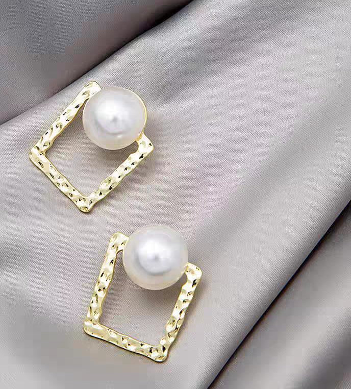 Korean Square Pearl Shape Earing – photo 2