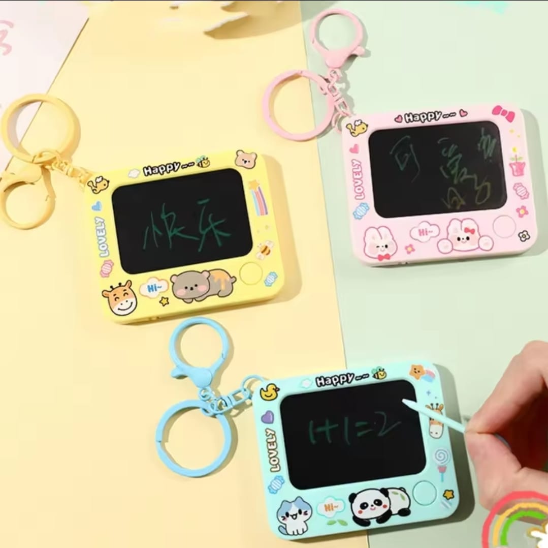 Creative Mini Graffiti Board Keychain �Cute Cartoon Bag Pendant &amp; Reusable Drawing Tablet for Students, Kids &amp; Artists (Random Color)