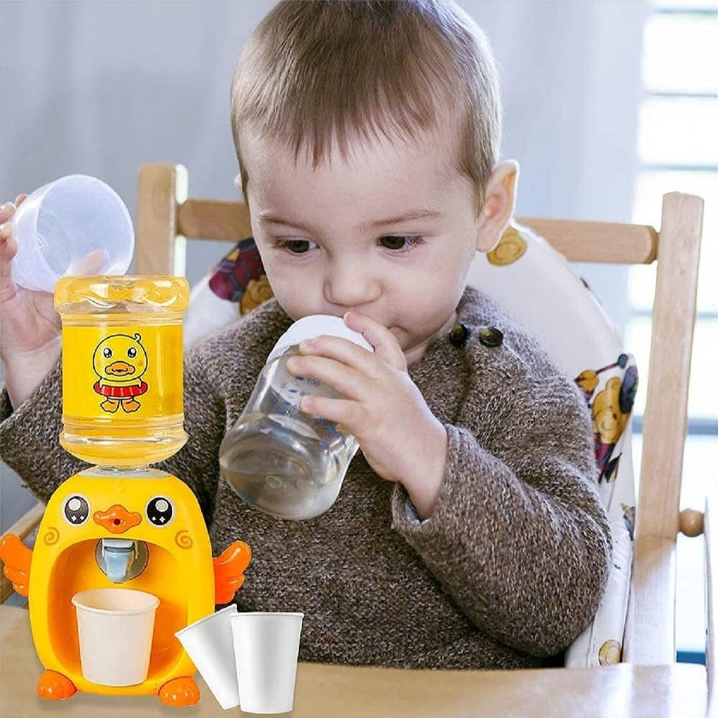 Mini Duck Water Dispenser Toy Drinking Fountain �Cute Yellow Duck Design with Realistic Water Flow, Eco-Friendly ABS Material, Battery Operated Kids Pretend Play Toy Gift with Cups for Boys and Girls, Age 3+