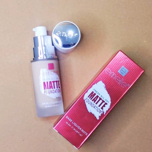 Emelie Liquid Matte Foundation �Long-Lasting, SPF 25, 2-in-1 Coverage - Shade 1 40 ML