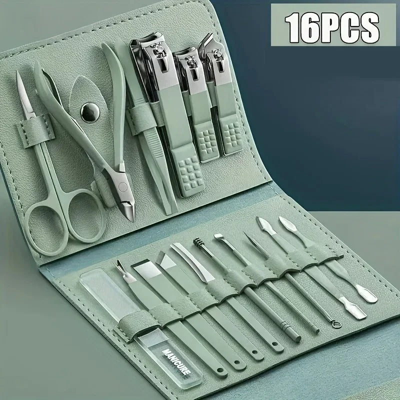 16pcs Professional Manicure &amp; Pedicure Set �Nail Clippers, Cuticle Nippers &amp; Grooming Tools with Travel Case (Random color)
