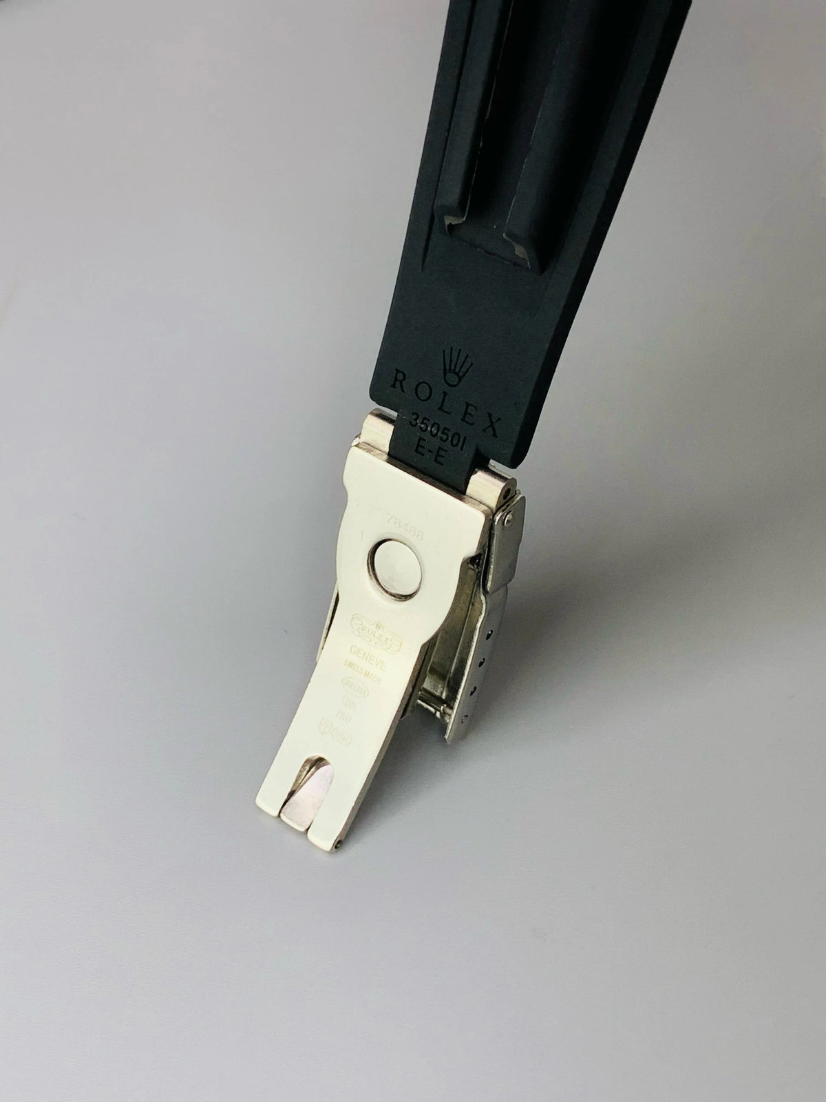 Rolex Oyster Perpetual Luxury Timepiece – photo 2