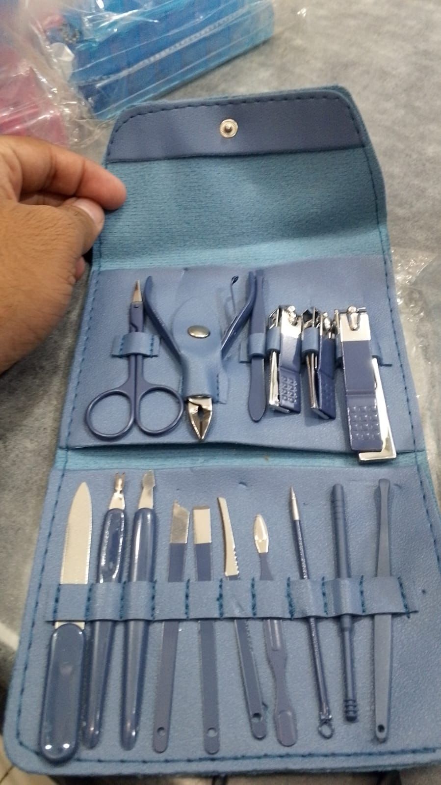 16-Piece Premium Personal Manicure & Pedicure Grooming Kit �Professional Stainless Steel Nail Clippers & Care Set with Travel Case