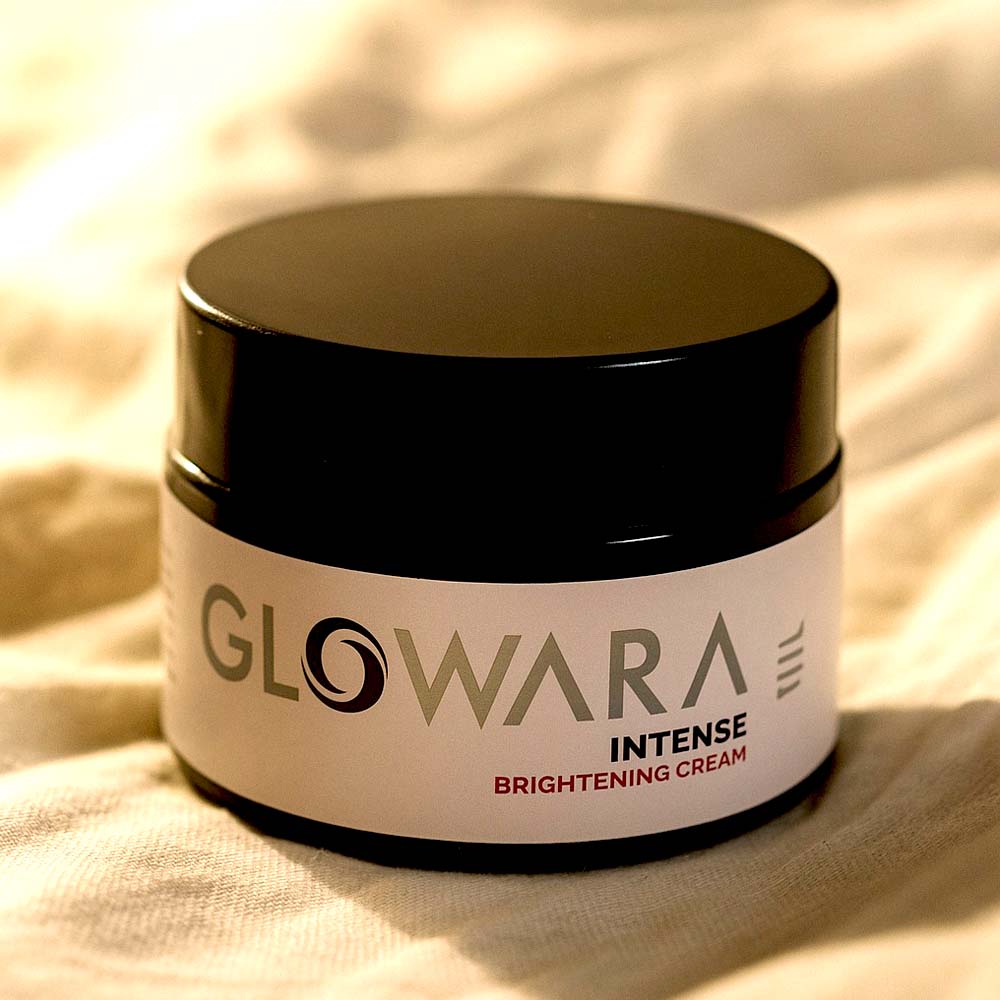 Glowara Intense Brightening Cream �With Alpha Arbutin, Kojic Acid, Niacinamide & Vitamin C for Radiant, Even-Toned & Hydrated Skin