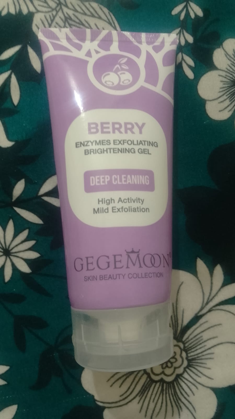 Exfoliating Dead Skin Remover Gel | 150ml | Berry Flavor | Smooth & Refreshing Skin Care