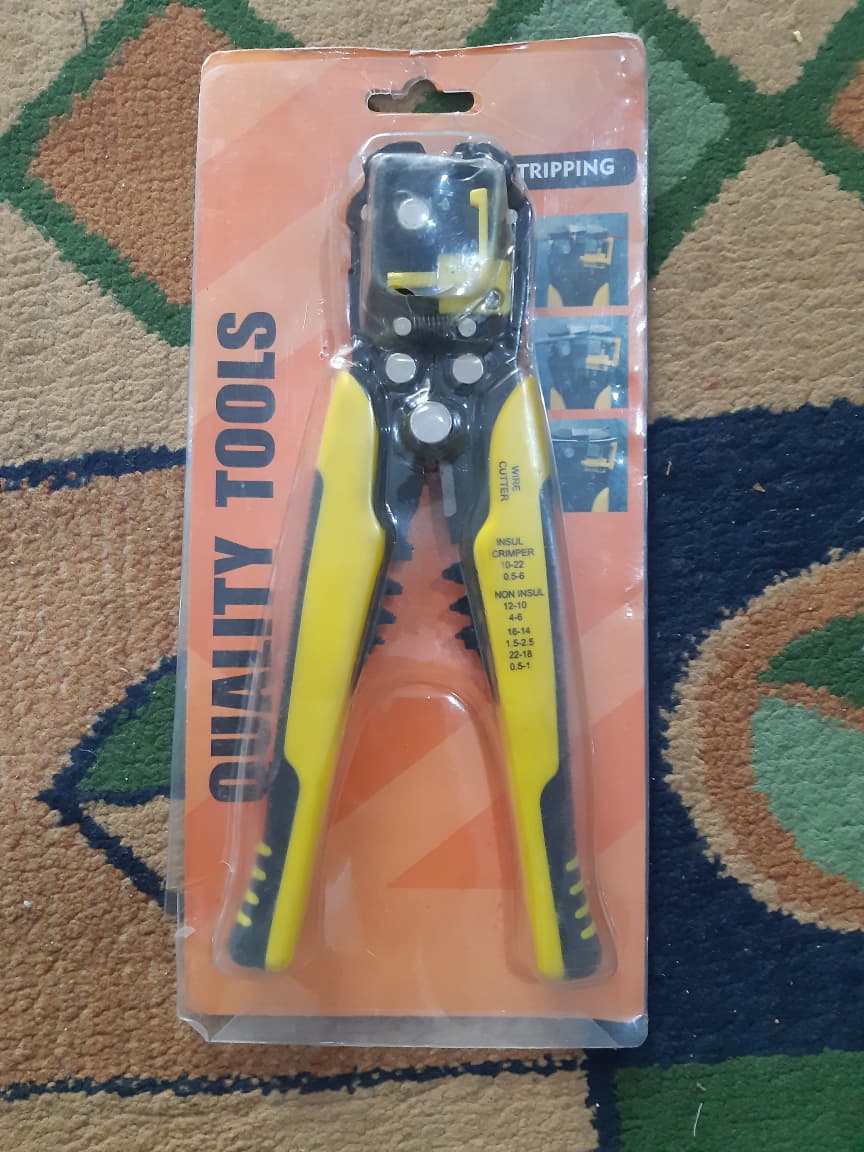 Self-Adjusting Multifunctional Wire Stripper & Crimper �Heavy Duty Automatic Stripping Pliers for 10-24 AWG Wire