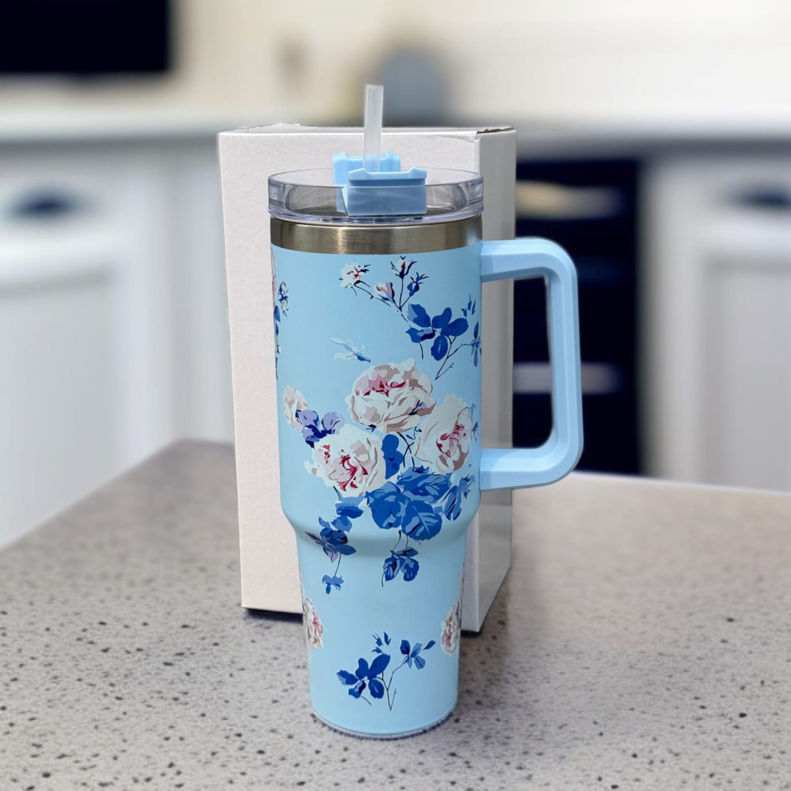 Floral Insulated Travel Tumbler with Ergonomic Handle and Leak-Resistant Lid �40oz Double-Wall Vacuum Flask ( Random Color )