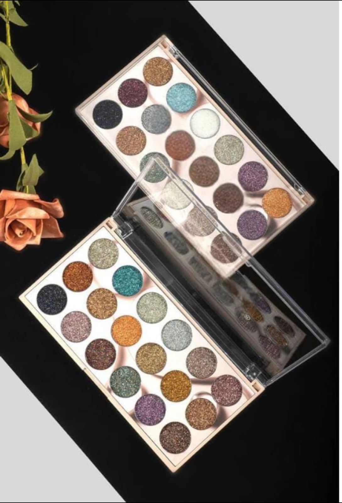 Mocallure Professional 18-Color Glitter Eyeshadow Palette �Bold, Shimmering Shades for Every Look