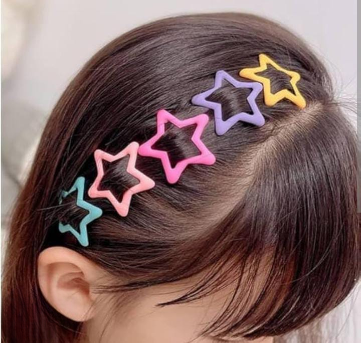 Pack Of 4 Star Shape Hair Clips For Girls �Cute And Colorful Hair Accessories For Kids Styling And Daily Wear (Multicolor)