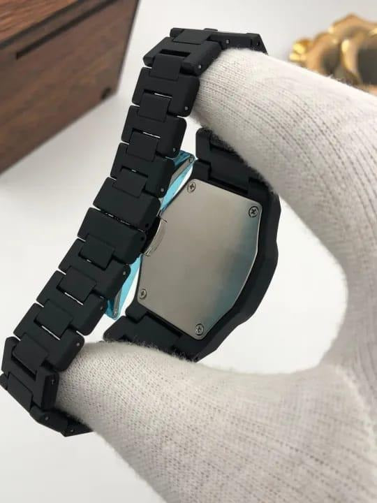 The Noir Eastern Minimalist �Matte Black Octagonal Timepiece ( without box)