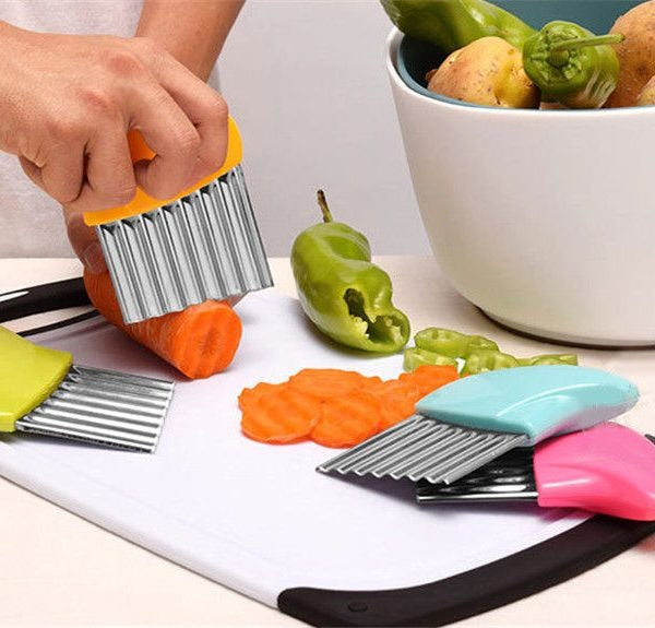 French Fry Crinkle Cutter �Stainless Steel Wavy Slicer Knife for Potatoes, Vegetables & Fruits | Easy Grip Chopper Tool for Kitchen Cutting & Garnishing