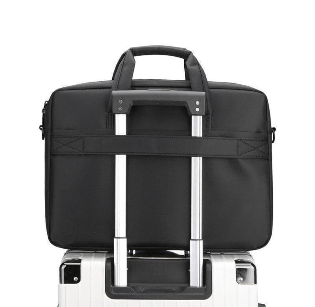 Premium 17-Inch Oxford Fabric Laptop Bag �Spacious Plain Black Waterproof Office Messenger Briefcase