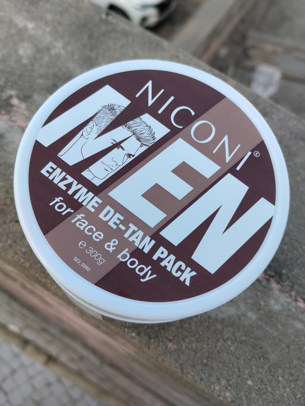 NICONI MEN Enzyme De-Tan Pack for Face & Body �Deep Cleansing & Skin Brightening Tan Removal Cream - 300g