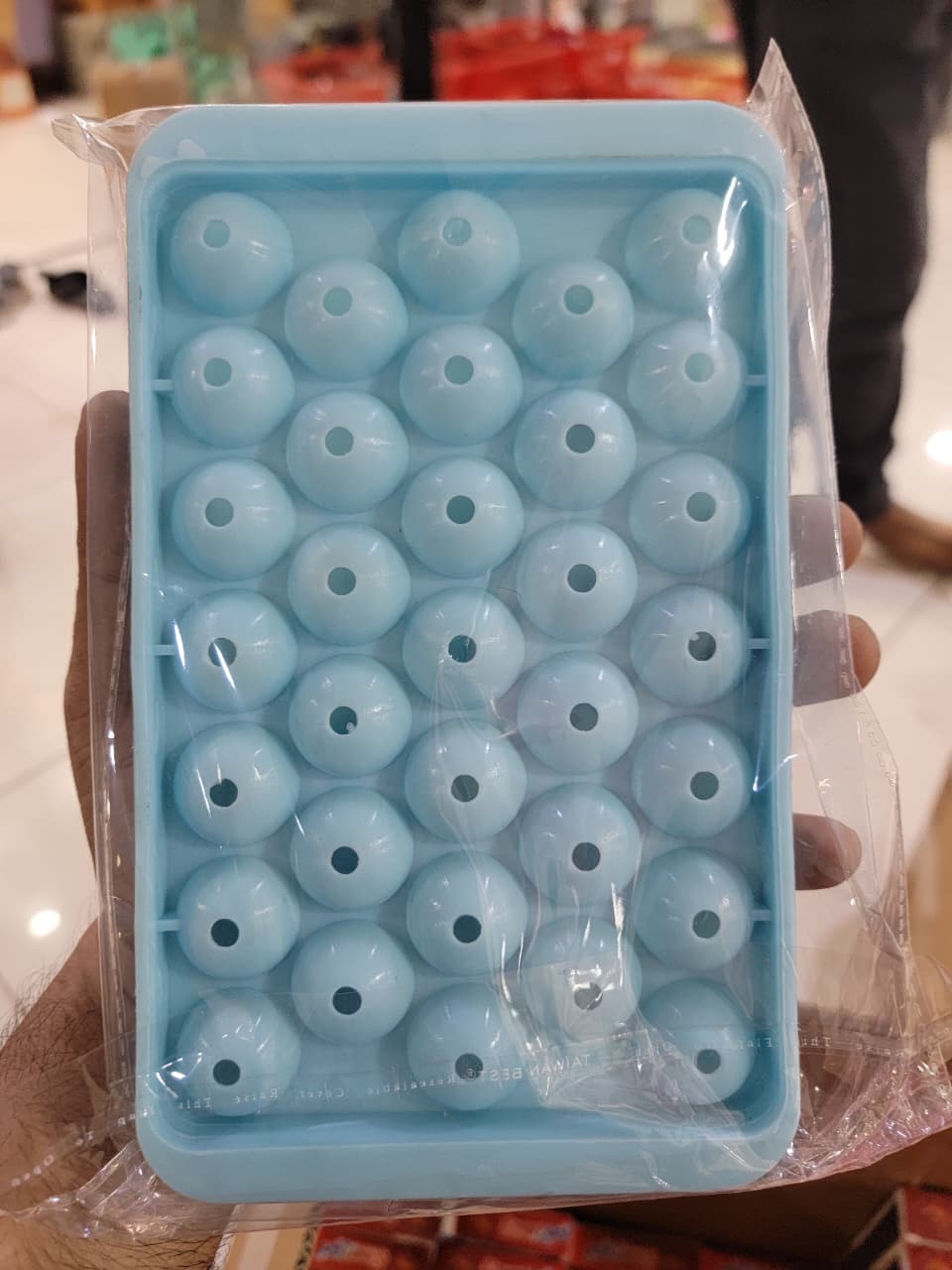 Round Ice Cube Tray & Sphere Ice Ball Maker Mold with Container �Circle Mini Ice Sphere Storage Bin & Chilling Set