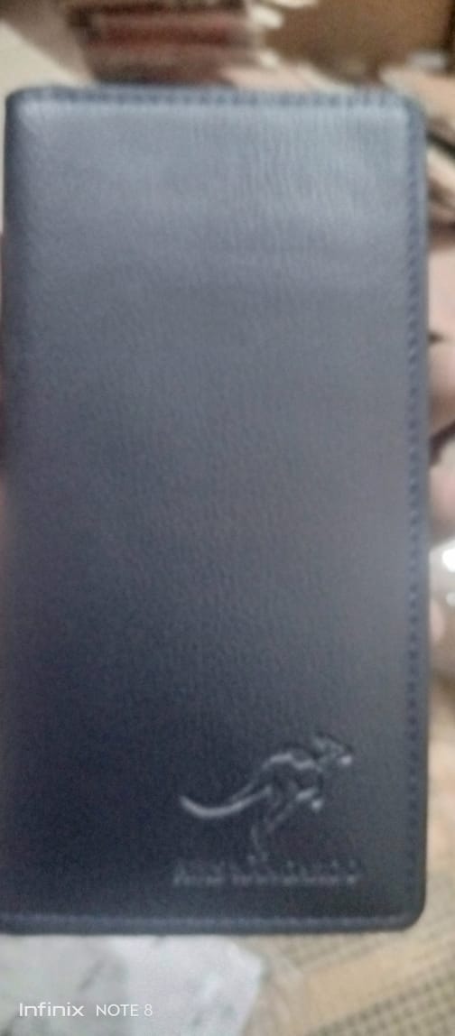 Premium Men? Long Leather Wallet �Multi-Slot Executive Bifold with Embossed Kangaroo Logo
