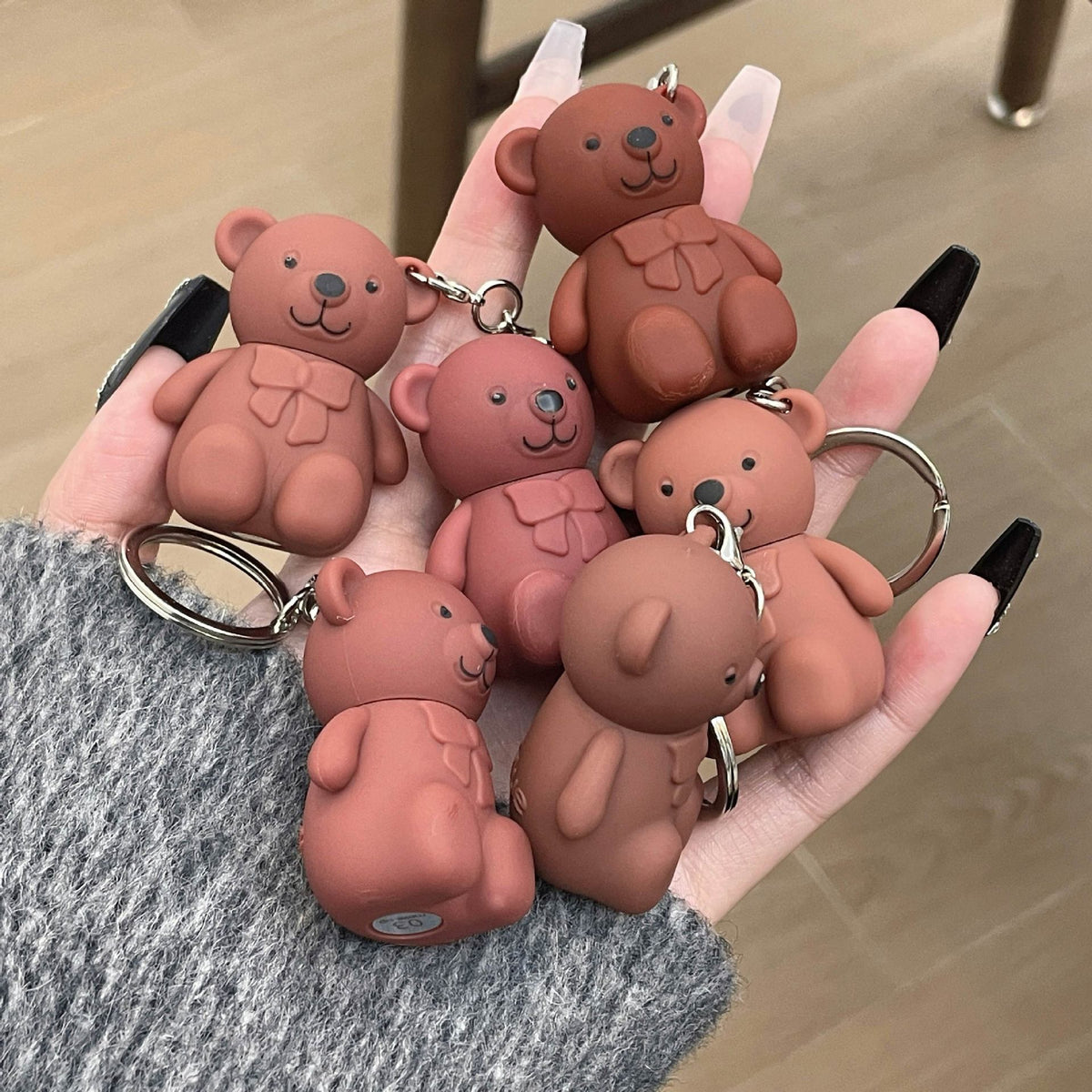 6-Piece Cute Bear Keychain Liquid Lipstick Set – photo 2