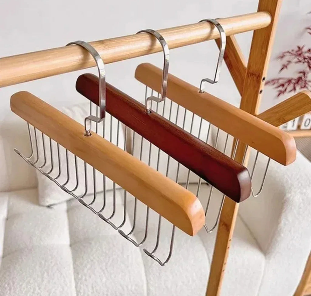 8 Hooks Multi-function Wooden Caps, Belts, Tie Hanger �Strong No Trace Storage Rack(Random Colour)