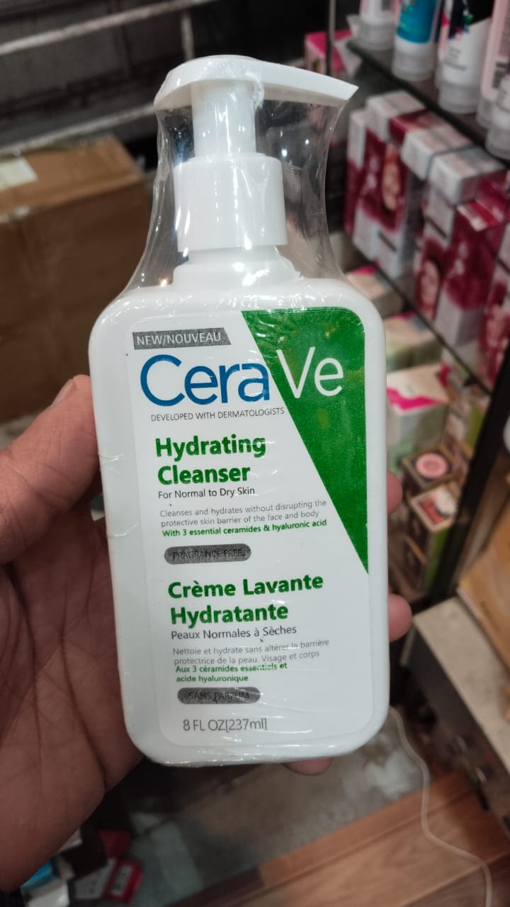 CeraVe Hydrating Cleanser with Hyaluronic Acid & Ceramides �Moisturizing Face Wash for Normal to Dry Skin (236ml)