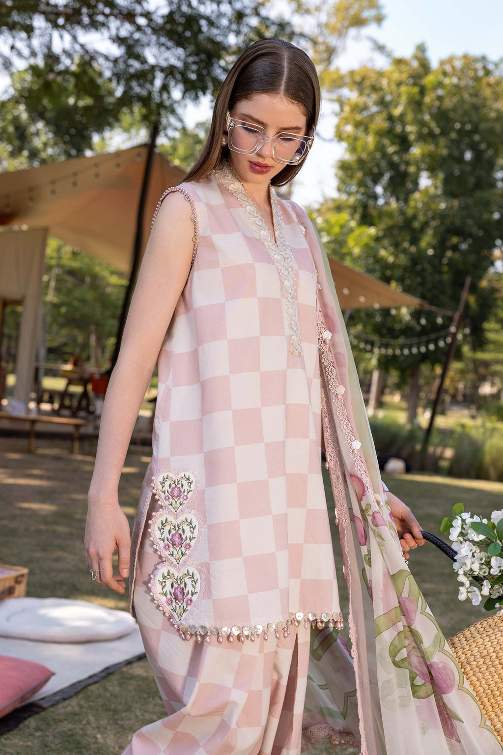 Luxury All-Over Checkerboard Print Embroidered Lawn 3Pc Unstitched Suit with Chiffon Dupatta �EID & Party Wear