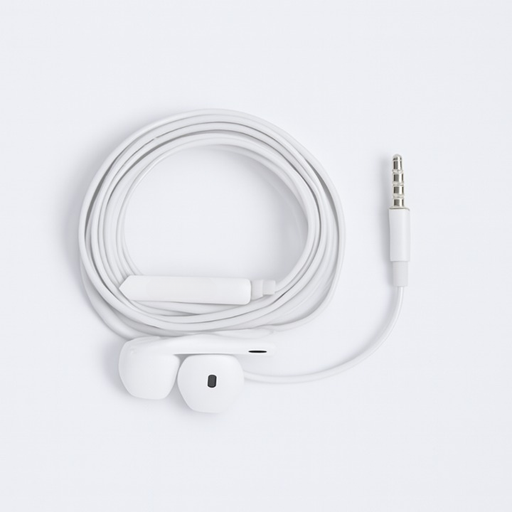 Gionee Original Handsfree �High Bass Quality Wired Earphones with Mic & 3.5mm Jack