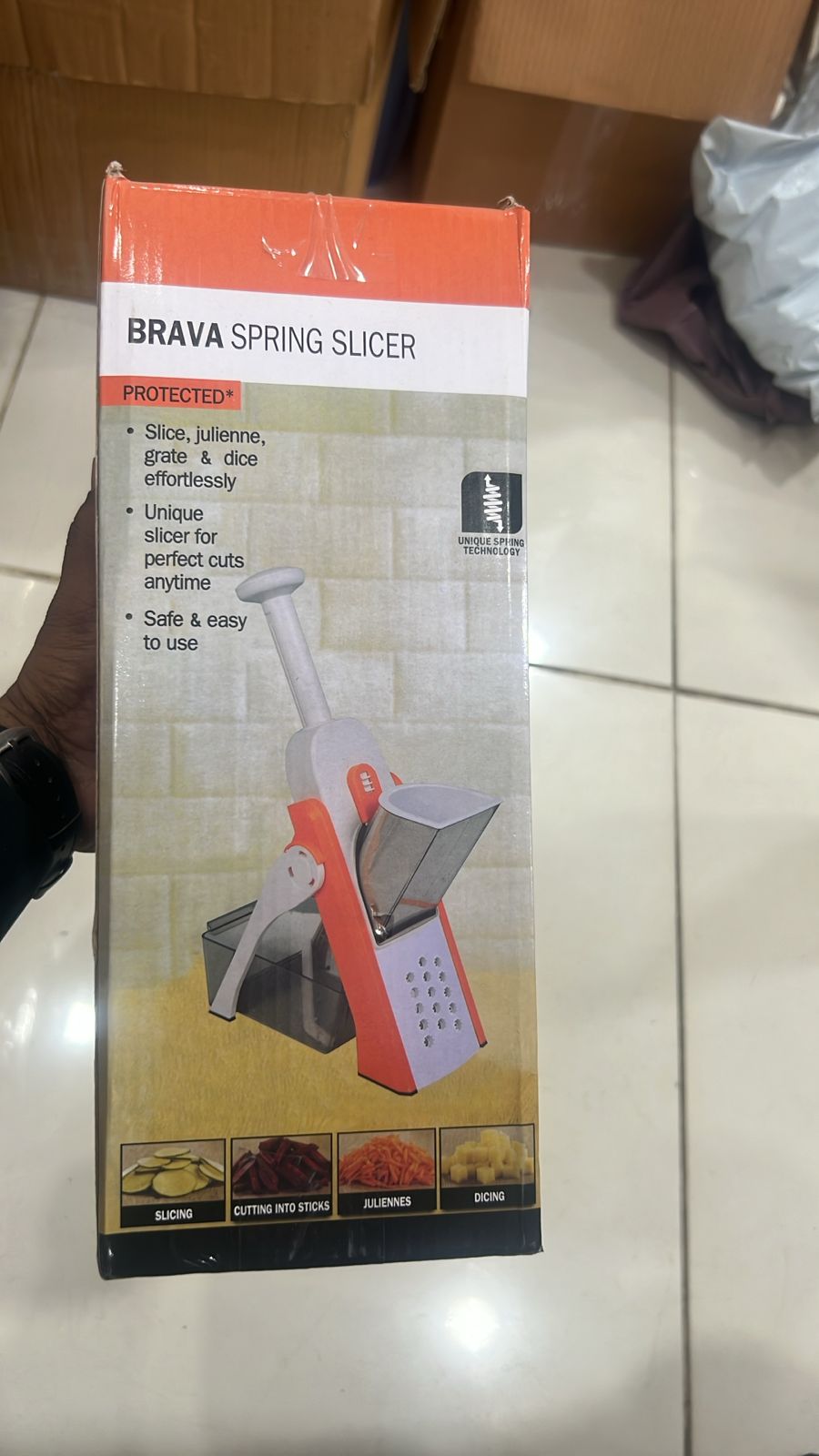 Safe-Slice Vertical Mandoline Slicer