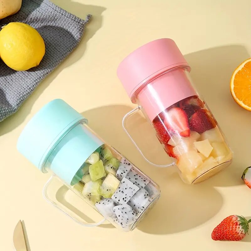 Crusher Juicer - Mug Shaped Portable Blender With Straw | Portable Blender,Juicer Portable Outdoor Juicing Cup | Home Mini Cordless Juicer - Random Color