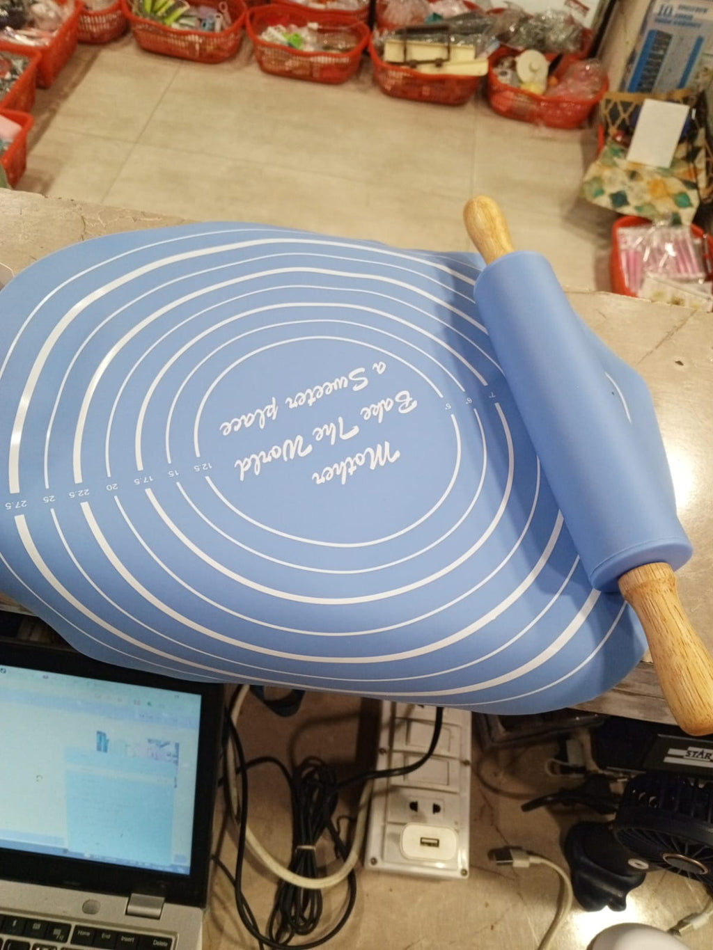Silicone Dough Mat With Rolling Pin Set | Extra Thick Non-Slip Baking Mat For Pizza & Bread | Random Color