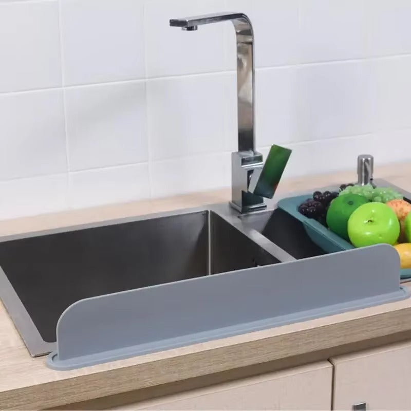 Reusable Silicone Sink Splash Guard �14 Inch Splashproof Countertop Water Barrier With suction (Random Color)