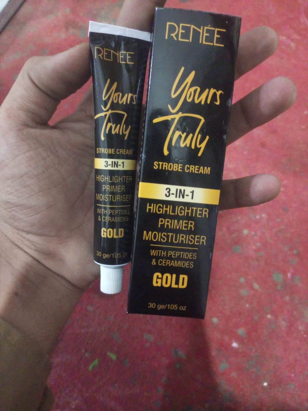 REN?E Yours Truly 3-in-1 Gold Strobe Cream �Infused with Peptides & Ceramides for Face Highlighter, Primer & Moisturiser, 30g