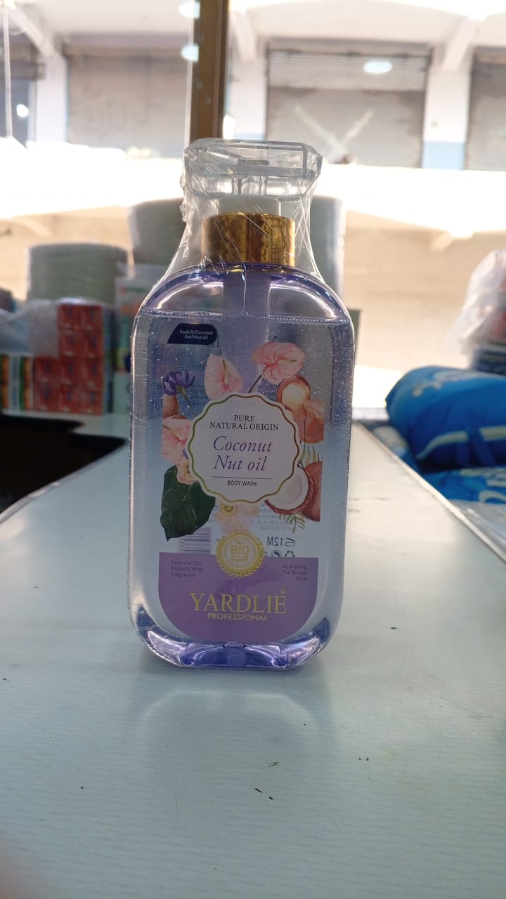 Yardlie Body Wash | Coconut & Nut Oil | Bio-Organic | 500 ml | Deep Hydration for Dry & Sensitive Skin
