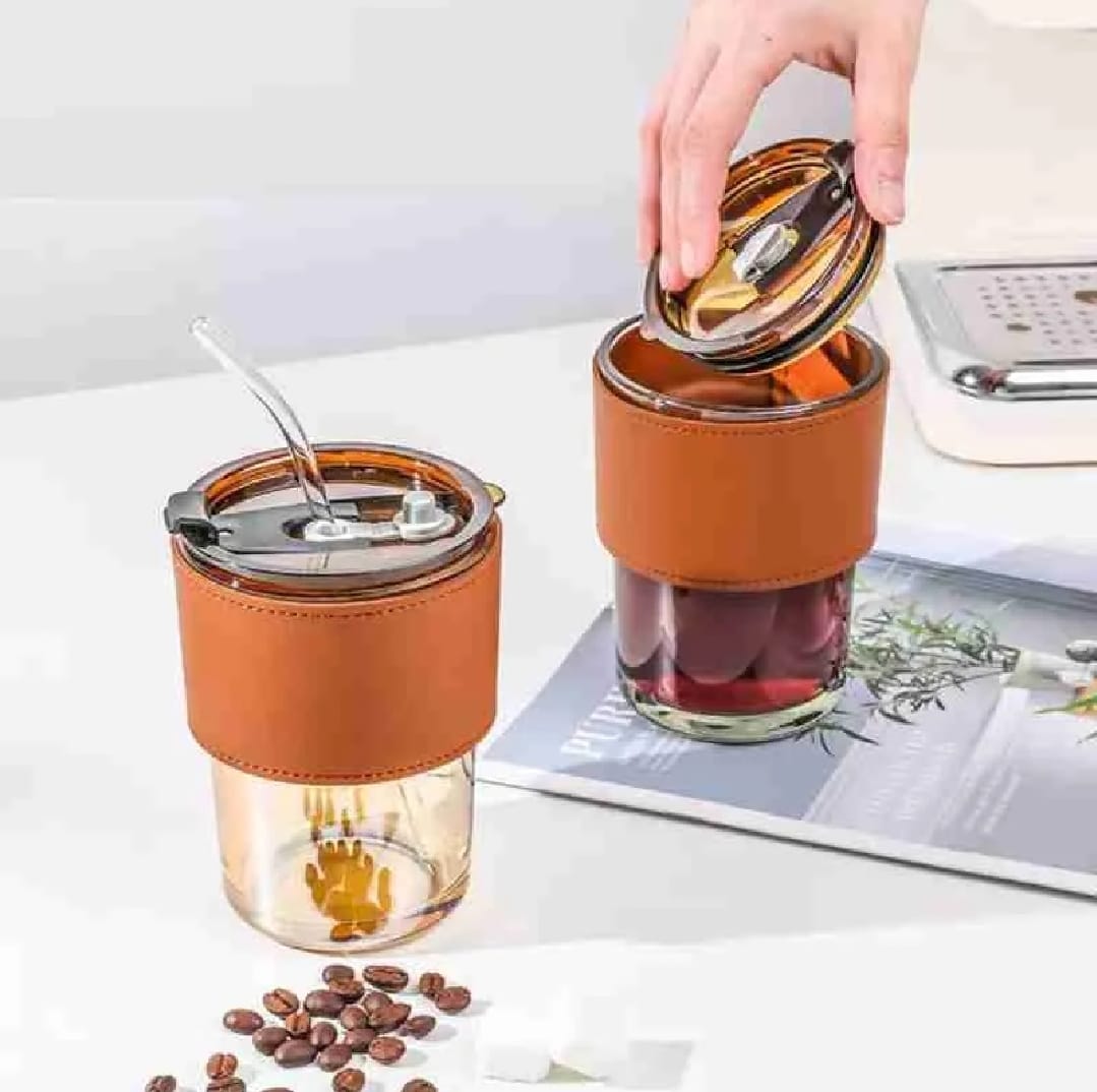 Reusable Coffee Mug with Straw �Leakproof Lid & Heat-Resistant PU Leather Sleeve for Hot & Cold Drinks (300ml)