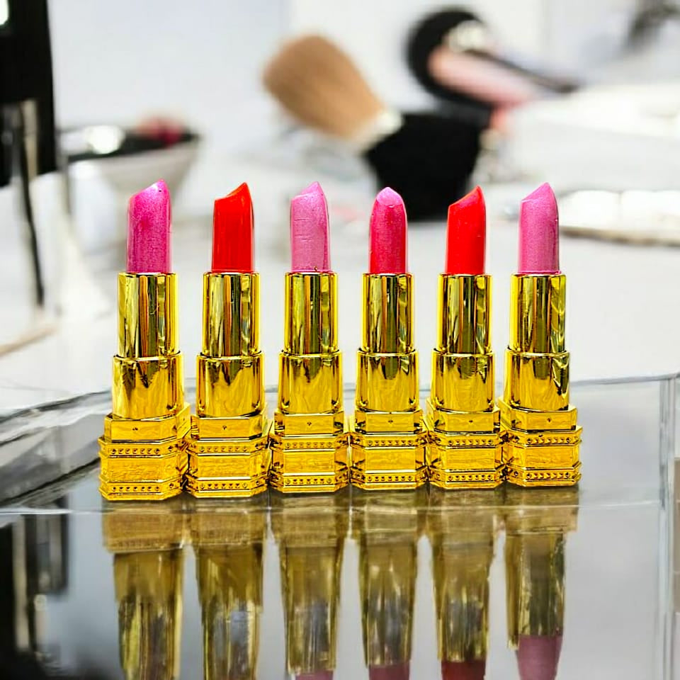 Matte Velvet Lipstick Set Of 6 �Richly Pigmented Multicolor Shades With Soft, Creamy Texture And Long-Lasting Wear For Elegant And Bold Lips