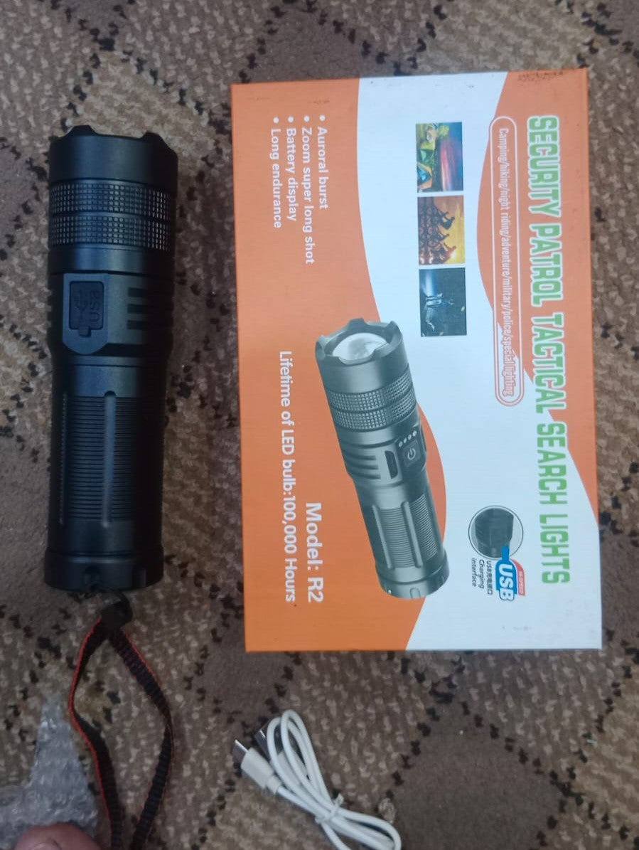 Ruilang Model R2 Tactical Flashlight