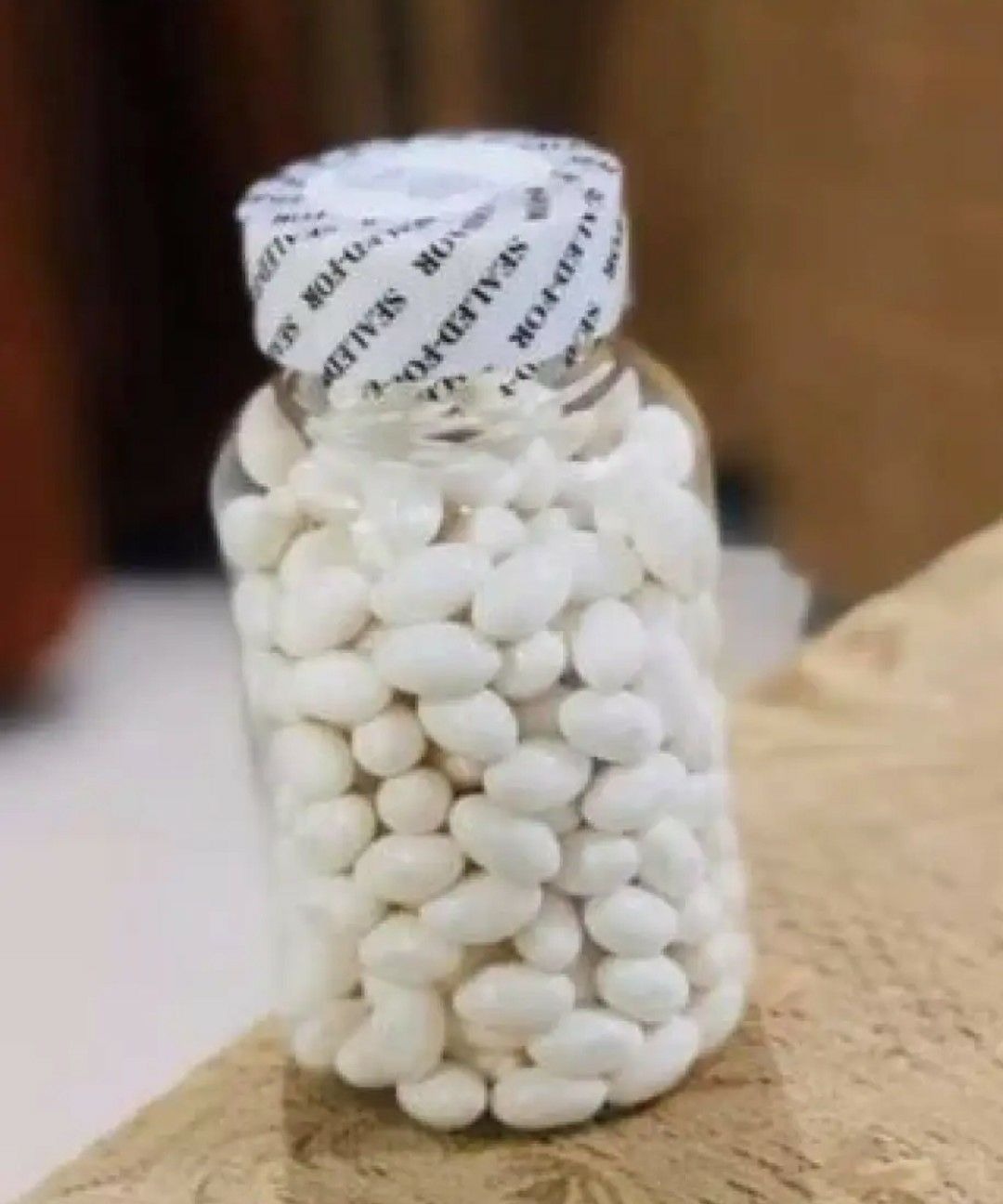 100 Pcs Jar Of Vitamin E Whitening Capsules for Brighter, Radiant Skin - Skin Whitening &amp; Brightening Capsules with Vitamin E for a Natural Glow - Glow Up Whitening Capsules with Vitamin E